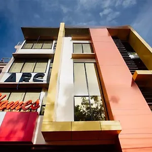 Arc Homes Powered By Cocotel Hotel Panglao